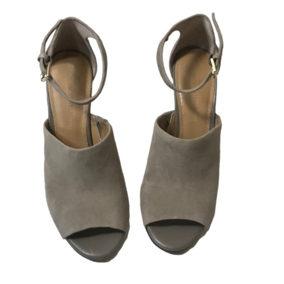 Banana Republic Rylee Suede Grey peep toe heels ankle strap Women’s shoes sz 7.5 - Picture 3 of 10